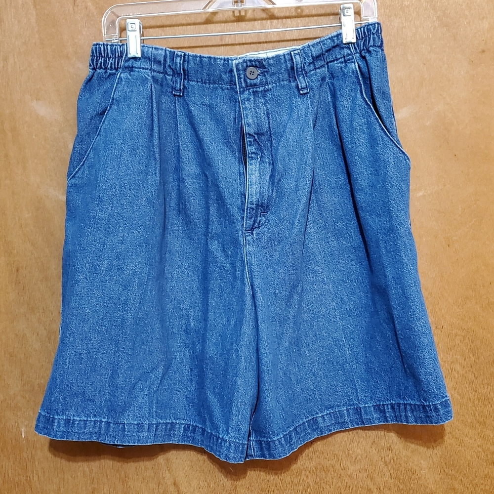 Lee Casual Shorts Size 16 Miss
